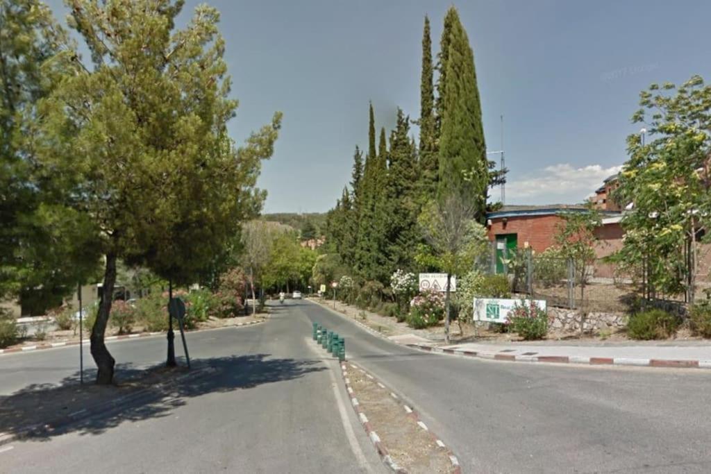 Estudio En Serrallo, Perfecto Alhambra Y Esqui Apartment